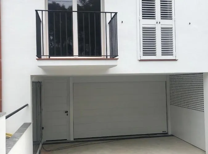 Nuevo En El Centro Con Garaje * Cadaqués